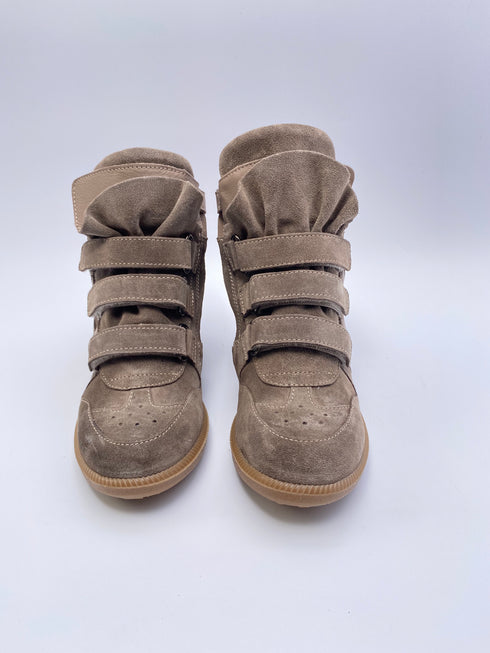 Hip sneaker “sleehak” suède
